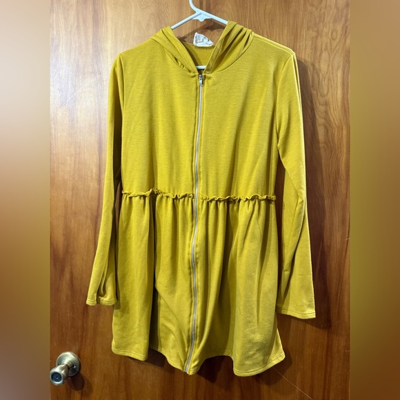 Betsy’s Boutique Hooded Jacket - Picture 1 of 5